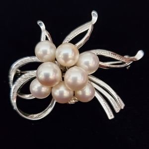 Vintage Sterling and Pearl Brooch Classic Dainty Feminine